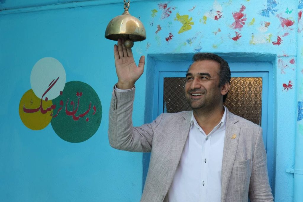نادر موسوی
