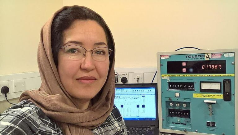 شکر دخت جعفری فیزیکدان و مخترع افغانستانی مقیم انگلستان