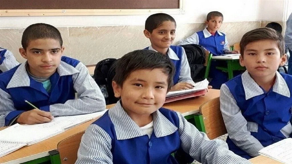 سواد آموزی اتباع خارجی