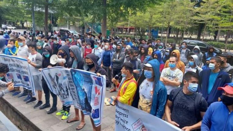 اعتراض پناهجویان در اندونزی به وضعیت نامعلومشان
