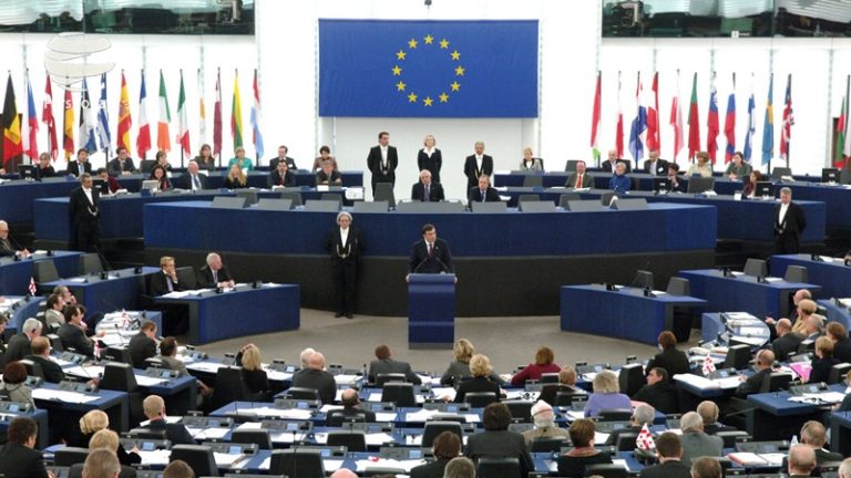 اعضای اتحادیه اروپا برای اعمال سیاست سختگیرانه پناهندگی موافقت کردند