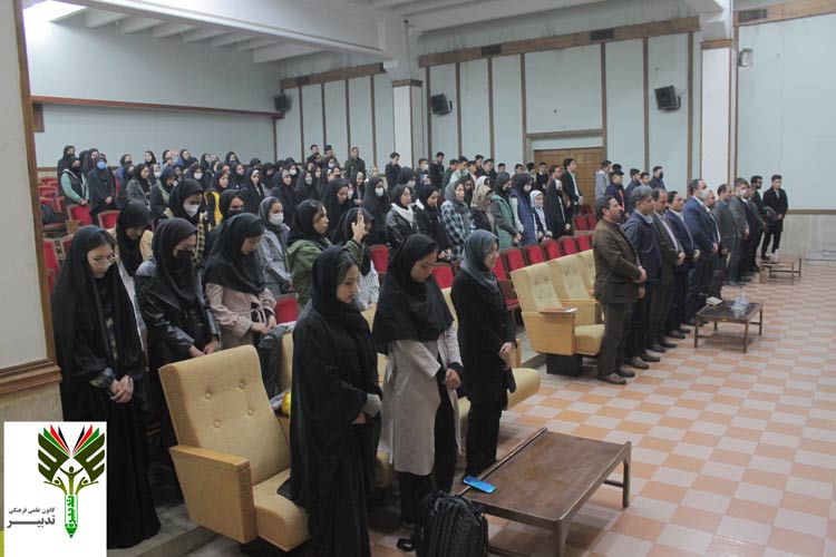نمایشگاه تعاملات و اشتراكات فرهنگی ایران و افغانستان در دانشگاه آزاد اسلامی واحد قم