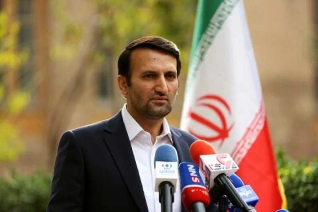 ثبتنام دانش آموزان اتباع طبق شأن انسانی