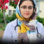پزشک زن افغانستانی عضویت شورای پزشکی انگلیس را به دست آورد