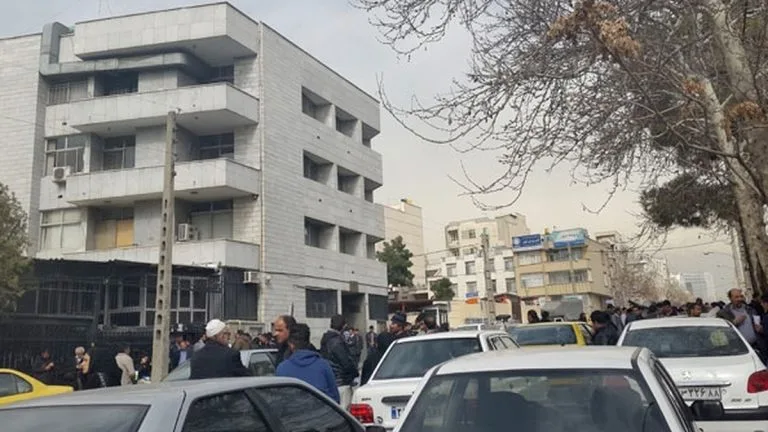 سفارت افغانستان در تهران مدارک لازم برای تثبیت هویت مهاجران افغانستانی را اعلام کرد