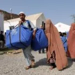 مهاجران افغان در آستانه اخراج، کسب‌وکارهایشان را در پاکستان تعطیل کردند