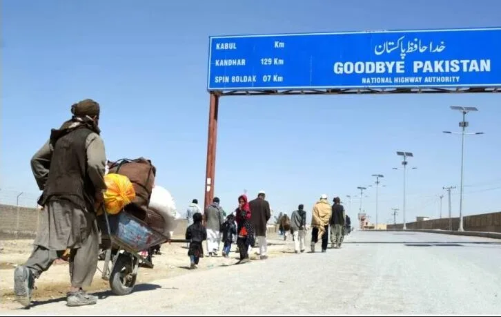 رایزنی سفیر طالبان با کمیساریای عالی سازمان ملل متحد درباره مهاجران افغان