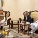 بررسی چالش‌های پناهندگان افغان در دیدار نماینده سازمان ملل و رئیس جماعت علمای اسلام پاکستان