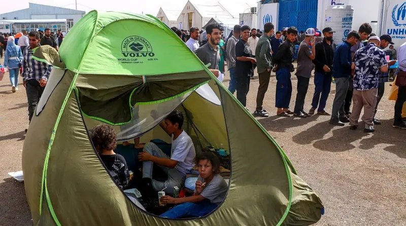 ۴۵۰ هزار افغان در یک ماه از ایران اخراج شدند؛ سازمان ملل: مرزها در وضعیت اضطراری