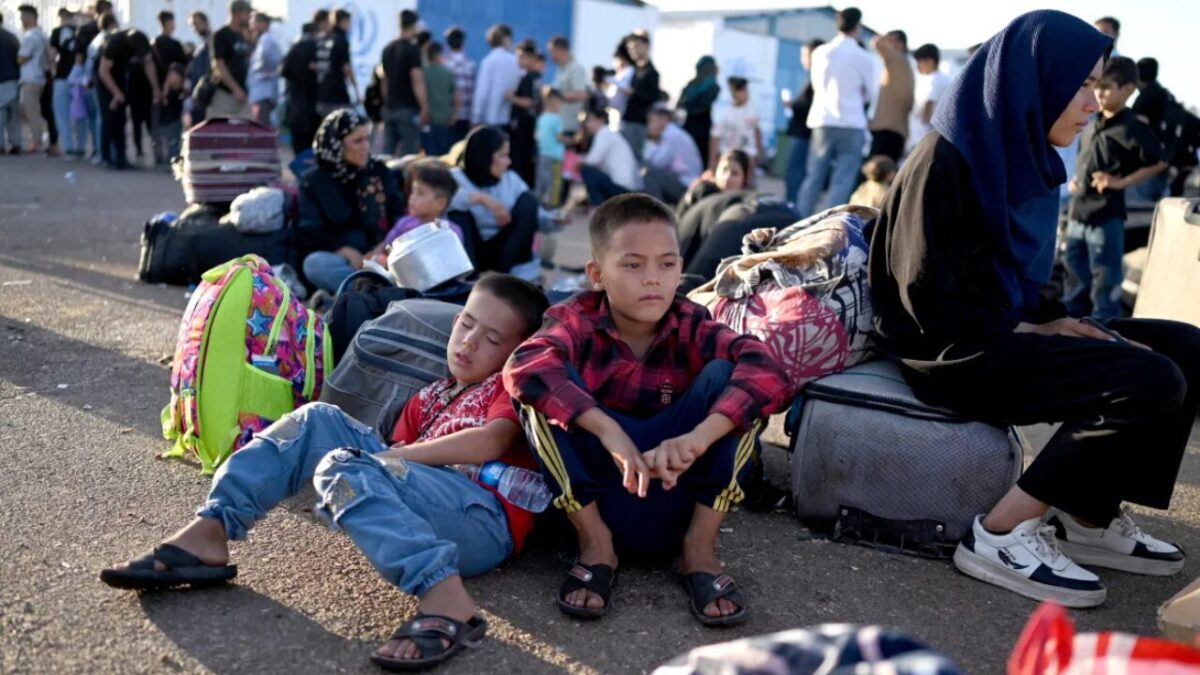 تشدید روند اخراج مهاجران افغانستانی؛ بازگشت روزانه هزاران تن از ایران و پاکستان
