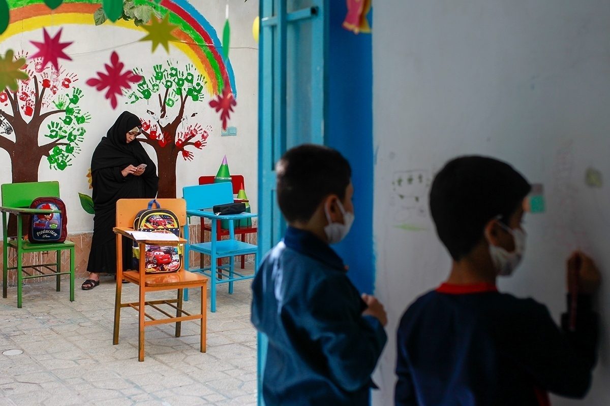 آغاز پیشثبتنام دانشآموزان اتباع خارجی در پایههای اول، هفتم و دهم برای سال تحصیلی ۱۴۰۵–۱۴۰۴