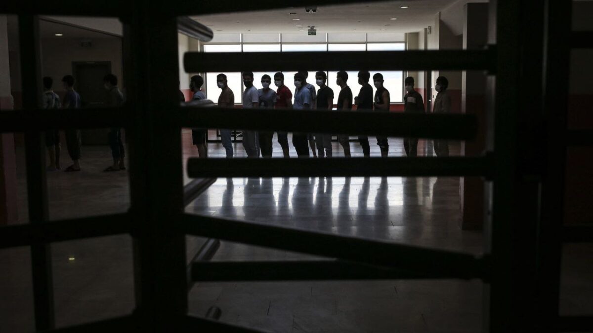 همکاری اتریش و طالبان در روند استرداد مهاجران افغان؛ نهادهای حقوق بشر هشدار دادند