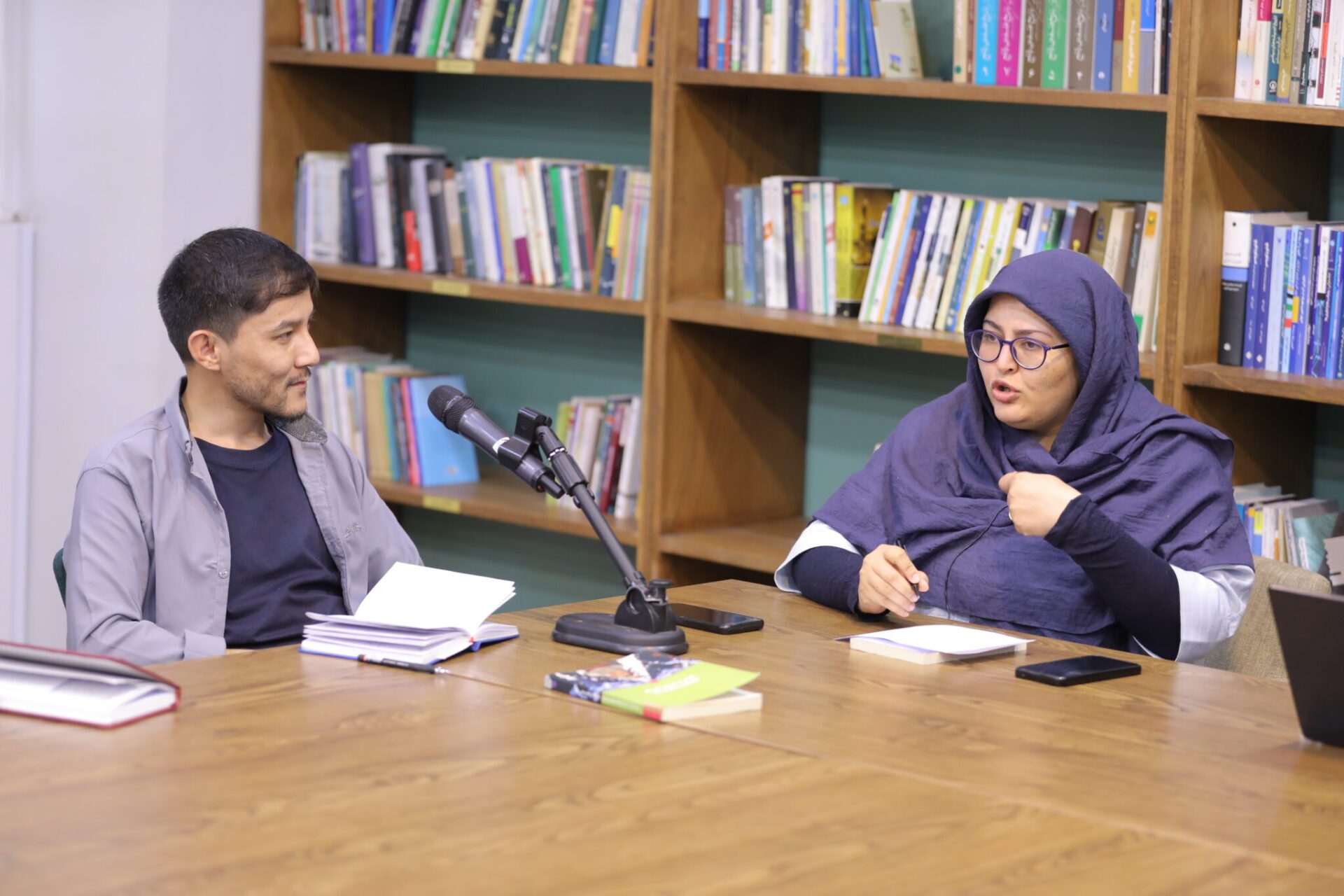 بحران بازماندگی تحصیلی کودکان افغانستانی در ایران؛ پیامد سیاستگذاریهای ناهماهنگ 1 بحران بازماندگی تحصیلی کودکان افغانستانی در ایران؛ پیامد سیاستگذاریهای ناهماهنگ