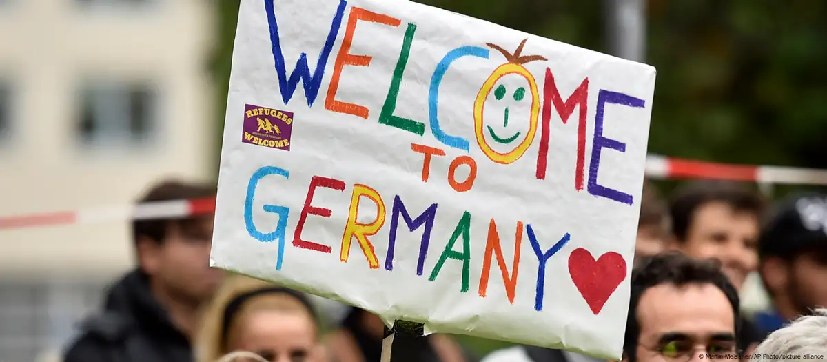 دانشگاه مانهایم: مهاجران اروپایی به آزادی و حاکمیت قانون باور دارند