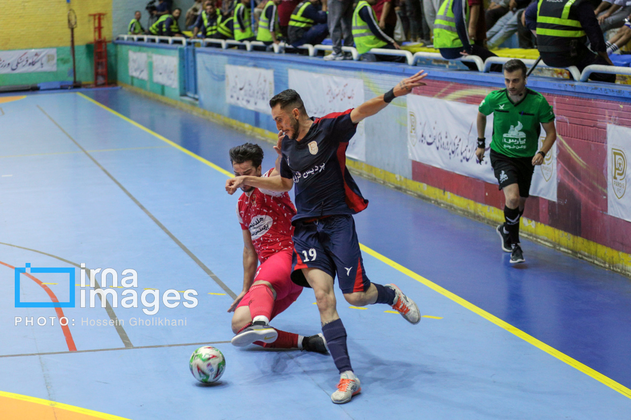 مصدومیت کاپیتان تیم ملی فوتسال افغانستان در لیگ ایران
