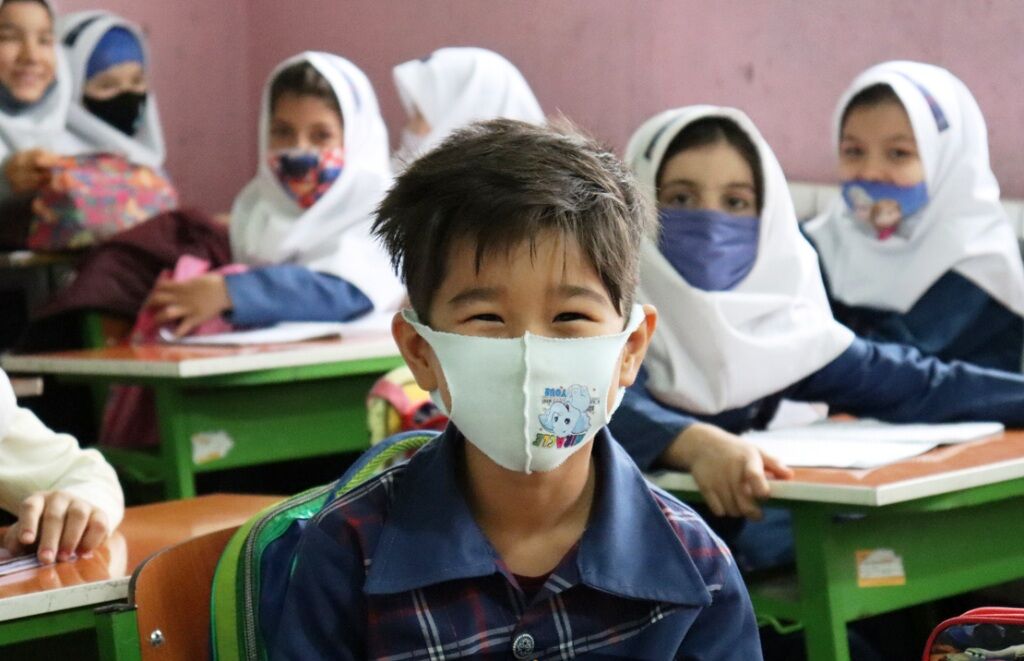 امکان ثبت‌نام دانش‌آموزان اتباع در مدارس روزانه، بزرگسالان و آموزش از راه دور