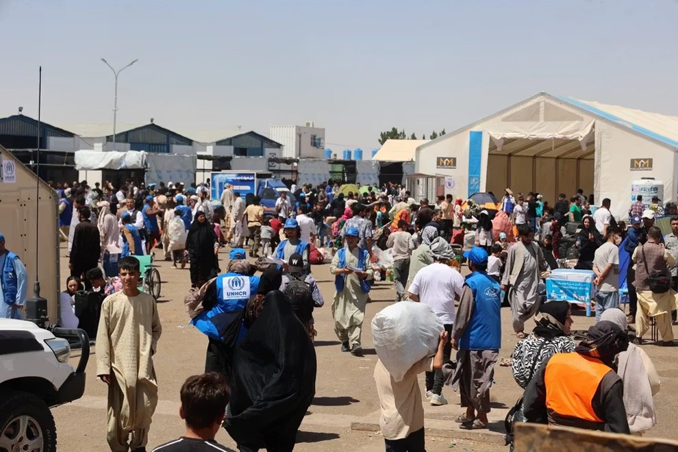 دستور رهبر طالبان برای کمک به مهاجران بازگشته از ایران و پاکستان