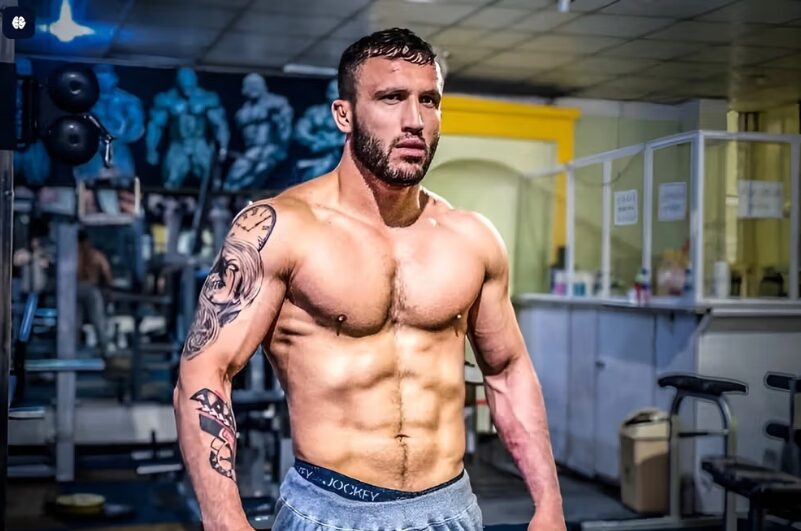 بازگشت فرامرز محمد به قفس پس از ۳ سال؛ رویارویی با رایان کمپل در Cage Warriors 199