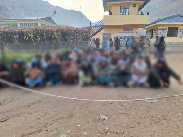 بازداشت نزدیک به ۴۰۰ نفر در هرات به اتهام تلاش برای عبور غیرقانونی از مرز