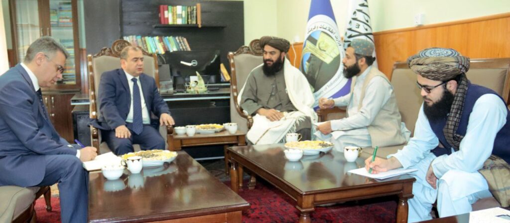 دیدار سفیر آذربایجان با معاون وزارت اطلاعات و فرهنگ طالبان؛ تأکید بر گسترش روابط فرهنگی، اقتصادی و گردشگری