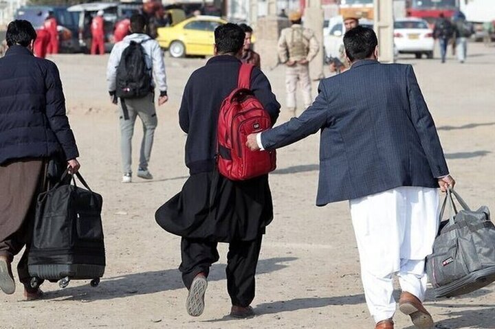 بودجه اخراج مهاجران غیرقانونی سه برابر بودجه بنیاد ملی نخبگان در سال ۱۴۰۵