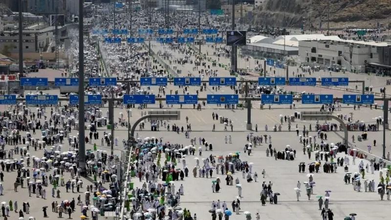 کاهش ۱۵ هزار افغانی هزینه حج افغانستان | هر زائر چند افغانی می‌پردازد؟