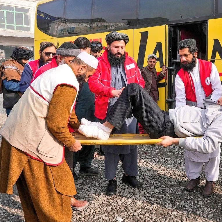 سرمای مرگبار در کمین پناهجویان؛ نجات ۱۴ شهروند افغان در مرز ایران و ترکیه