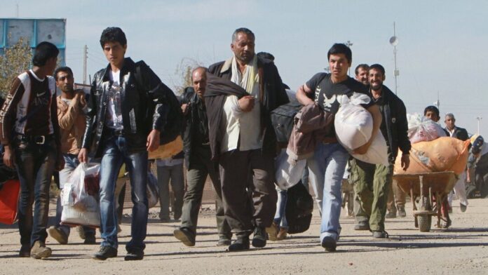 بازگشت نزدیک به ۳ میلیون مهاجر افغان در سال ۲۰۲۵؛ اوچا نسبت به آسیب‌پذیری زنان و کودکان هشدار داد