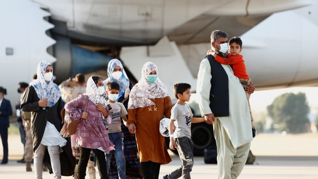 توقف اسکان مجدد پناهجویان افغان؛ «افغان‌ایوک» خواستار اقدام فوری دولت آمریکا شد