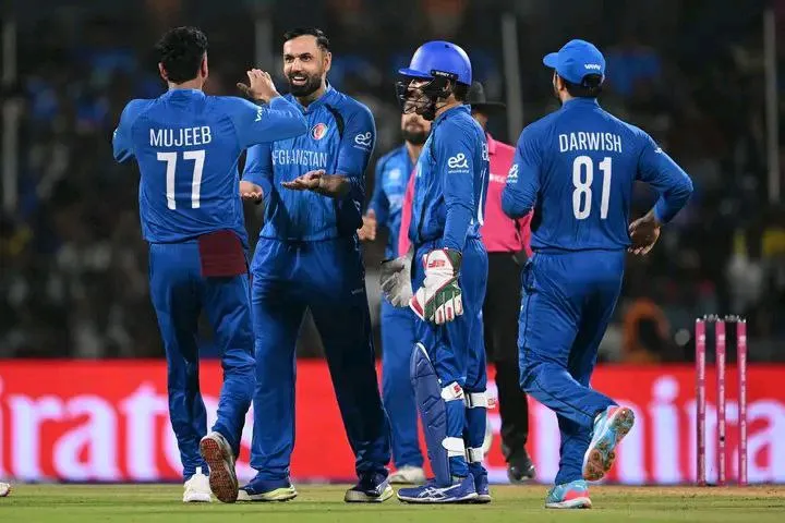 افغانستان با درخشش ابراهیم زدران و صدیق اتل کانادا را در جام جهانی کریکت ۲۰۲۶ درهم کوبید