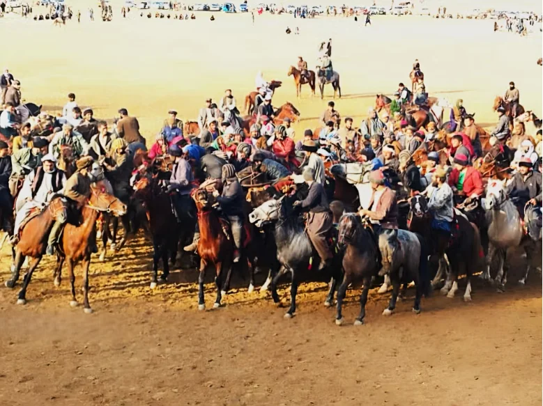 مسابقات بزکشی هیجان‌انگیز در امام‌صاحب قندز؛ پیروزی پهلوان دادالله و سلام در دو دور آخر اوغلاق