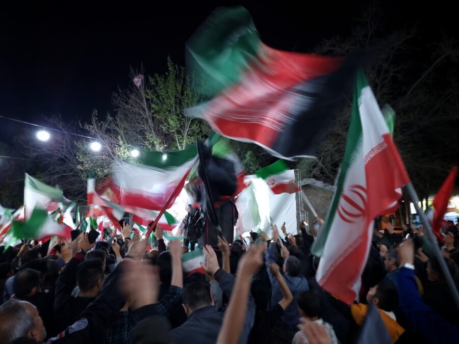 افغانستانی‌ها در کنار ایران؛ موج همدلی و حمایت کاربران افغانستانی در برابر تهدیدات اخیر