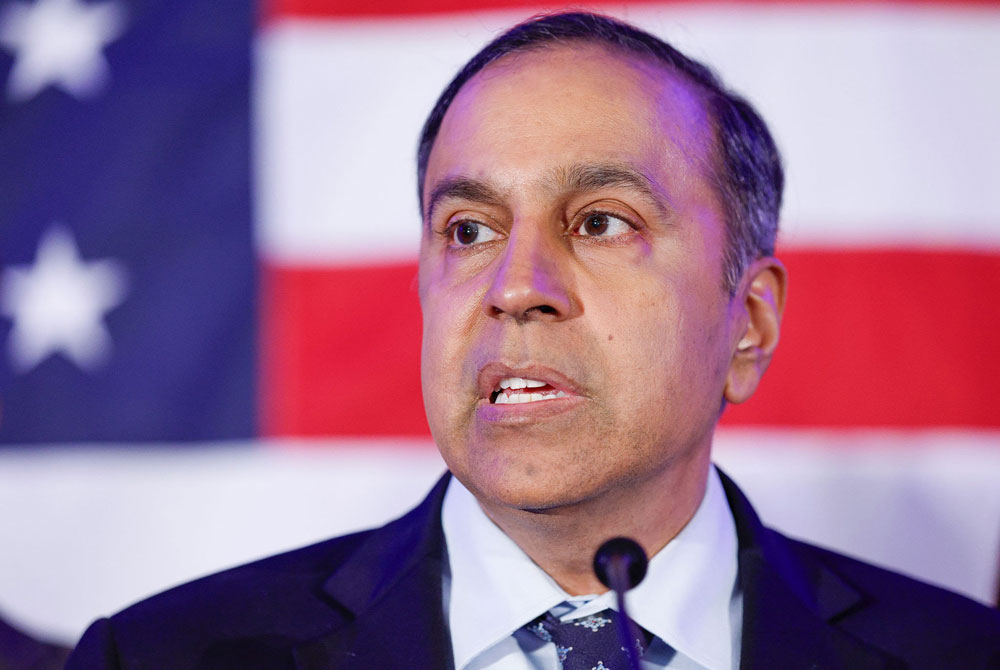 سناتور آمریکایی: انتقال پناهجویان افغان به کانگو در شأن ایالات متحده نیست