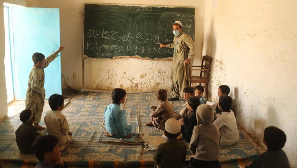 نسلی پشت درهای بسته؛ بحران آموزش کودکان افغان در پاکستان