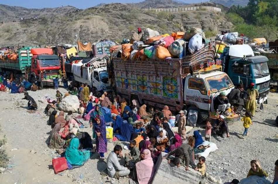 بازگشت بیش از پنج هزار مهاجر افغان در یک روز از مرزهای پاکستان