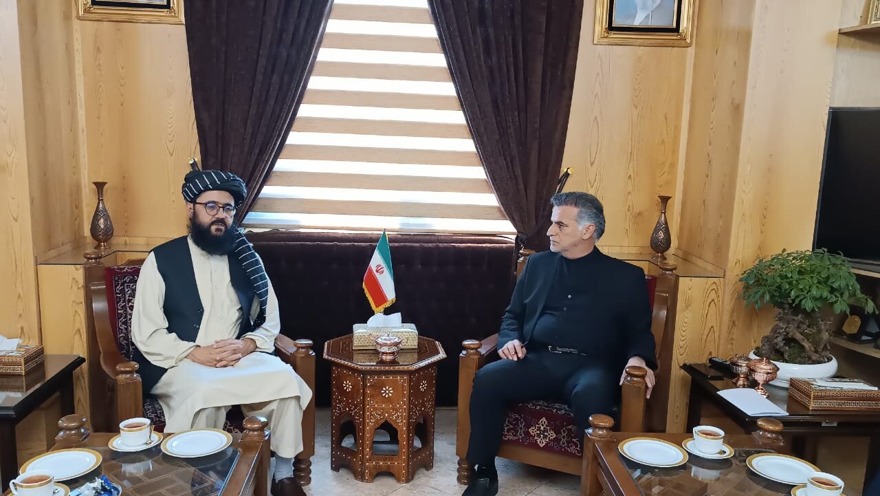 همکاری کنسولی ایران و افغانستان؛ دیدار مقامات در مشهد برای تسهیل خدمات زائران و مهاجران