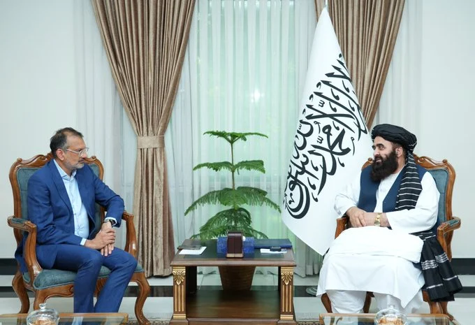 متقی و نماینده سازمان ملل بر هماهنگی برای مدیریت بازگشت مهاجران افغان تأکید کردند