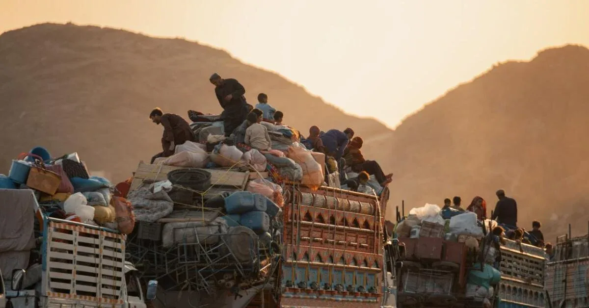 طالبان: یک میلیون و ۹۹۷ هزار مهاجر در یک سال به افغانستان بازگشتند