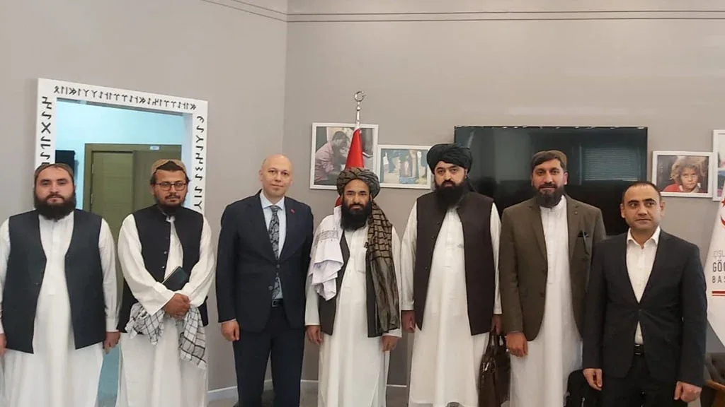 هیئت طالبان در آنکارا؛ مهاجران افغان خواستار حل مشکلات اقامتی و کنسولی شدند